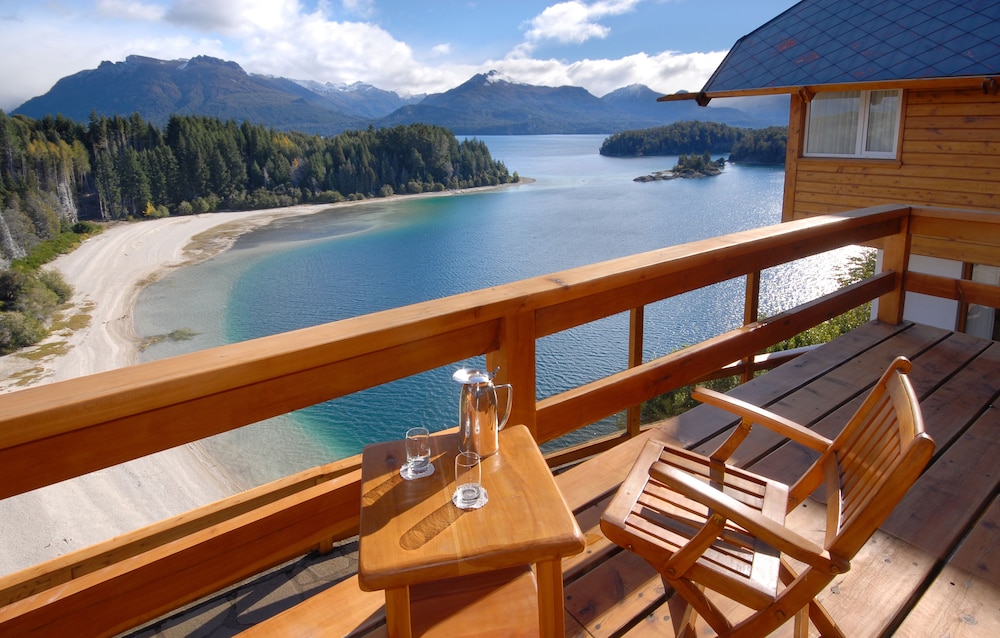 Isla Victoria Lodge — 4-Star Luxury Hotel in San Carlos De Bariloche, Argentina