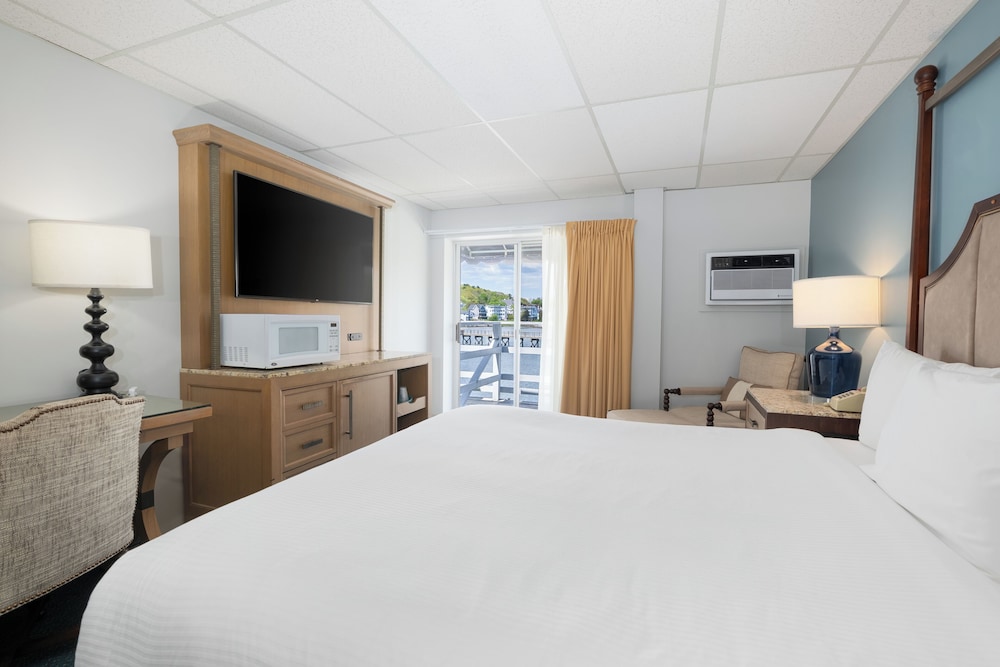 Boothbay Harbor Inn - photo 11