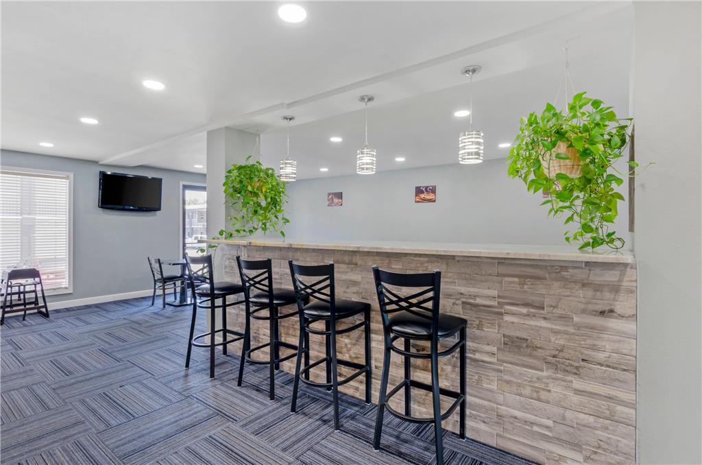 Suburban Studios Verona Staunton North - photo 25