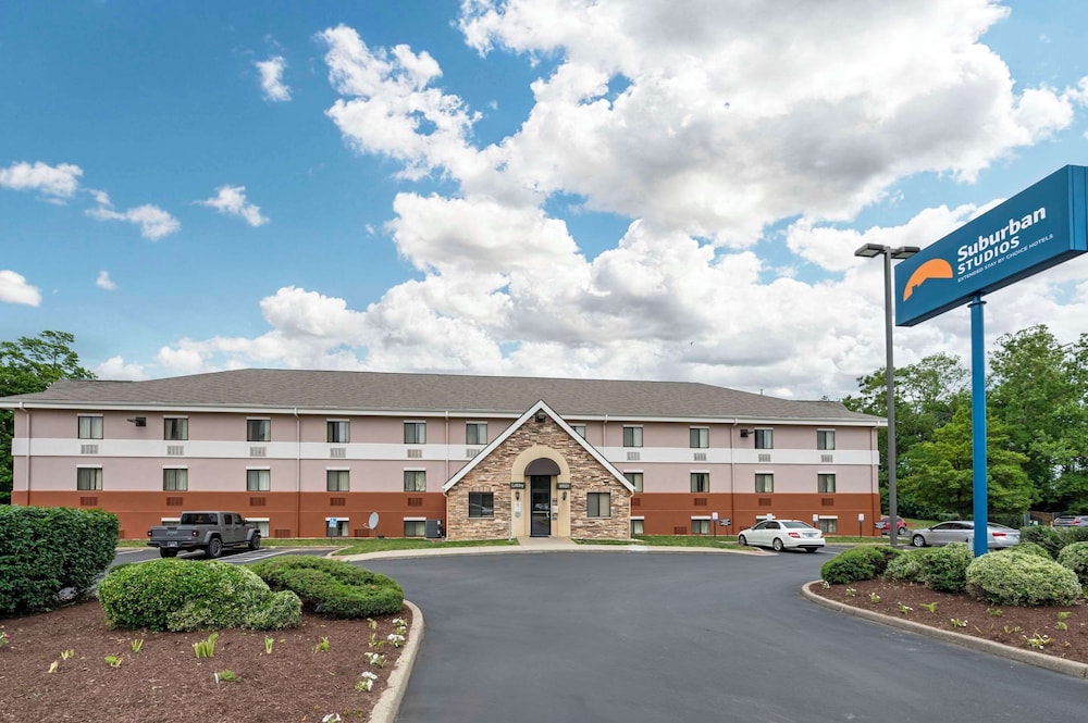 Suburban Studios Louisville East — Louisville