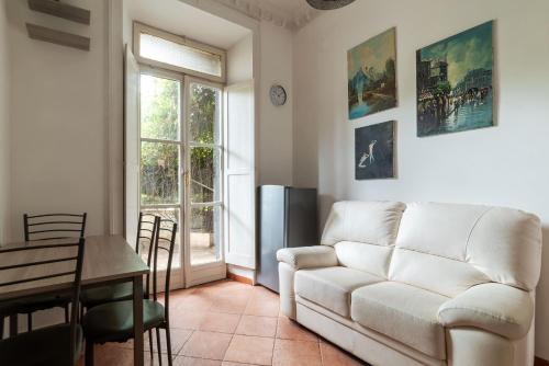 GuestHost Comfy Apartment near Vatican City — 4-Star Luxury Hotel in Rome, Italy