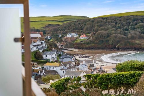 Apartment 9 Searush Cove — 4-Star Luxury Hotel in Dartmouth, United Kingdom