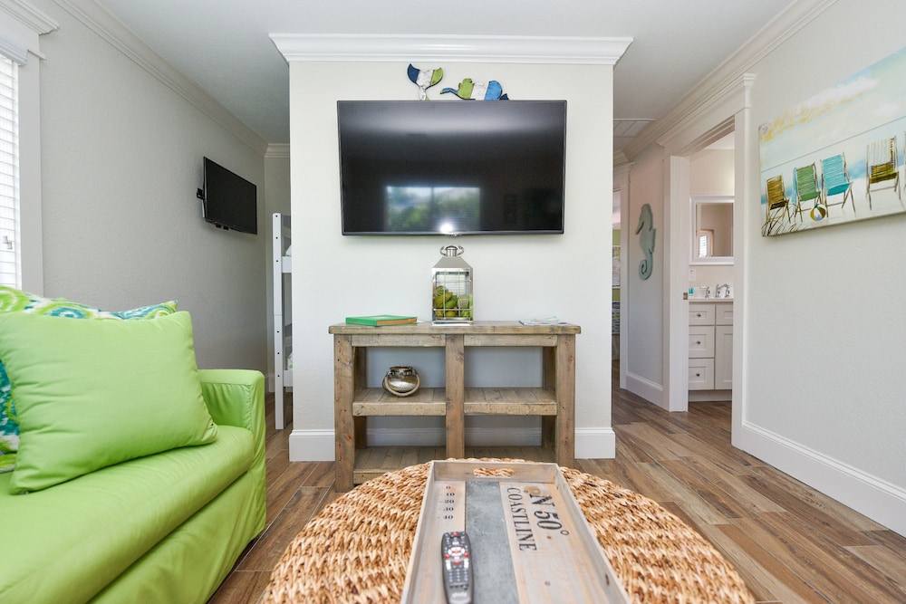 Tropical Breeze Resort - photo 112