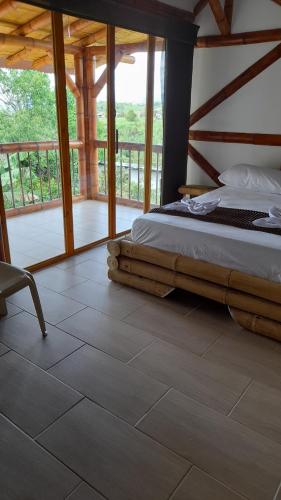 Apto cabaña naranja — 4-Star Luxury Hotel in Ulloa, Colombia