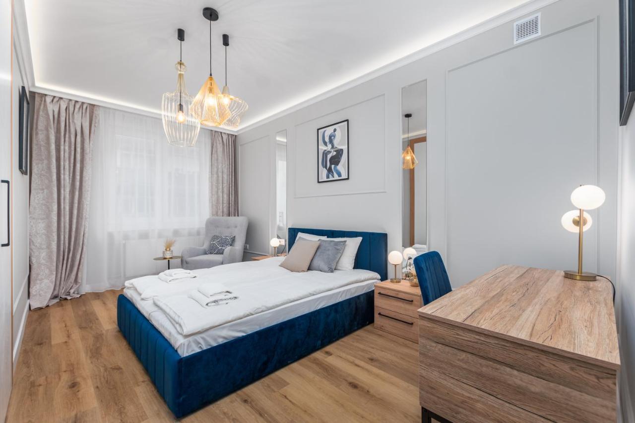 Wspólna 51 by Homeprime — 4-Star Luxury Hotel in Warsaw, Poland