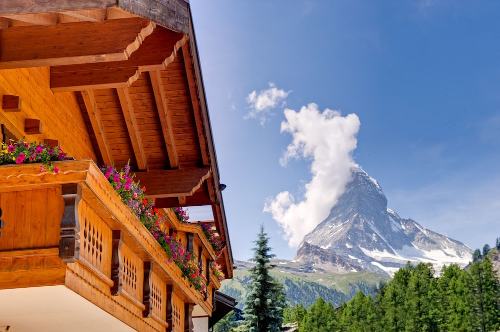 Jägerhof Serviced Apartements in Zermatt, Switzerland