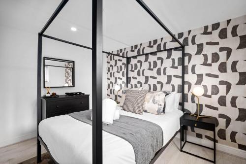 Modern 2 Bedroom Apartment Near City Centre WiFi Smart TV 3MR — 4-Star Luxury Hotel in Birmingham, United Kingdom