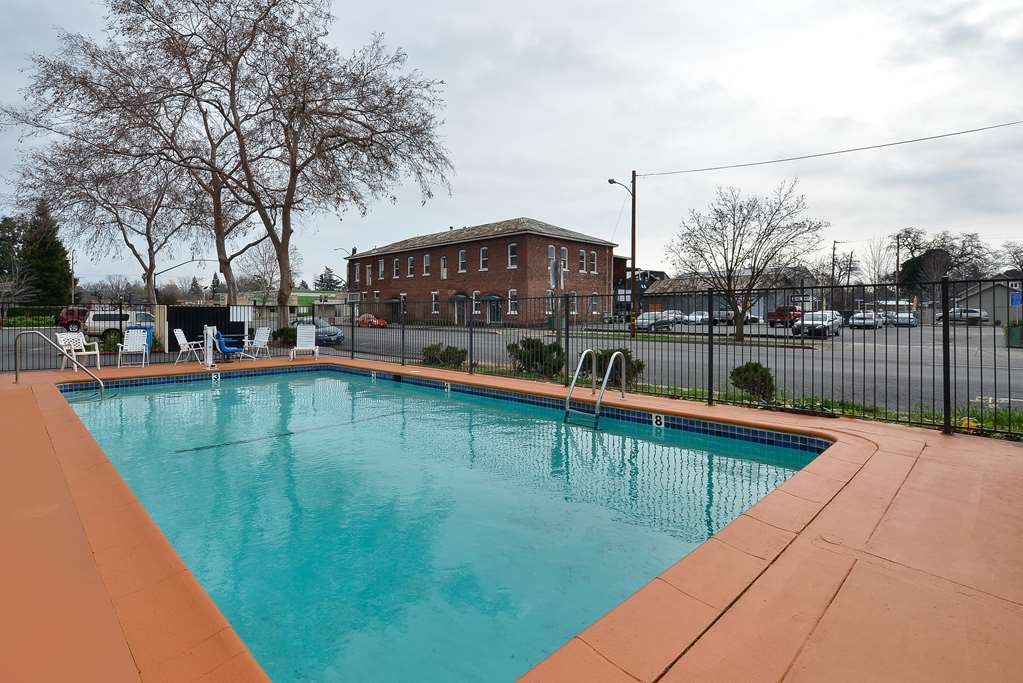 Americas Best Value Inn Chico - photo 18
