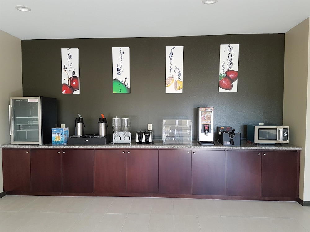 Empire Inn Cypress - photo 10