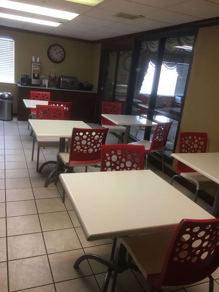 Quality Inn Lawton near Fort Sill - photo 8