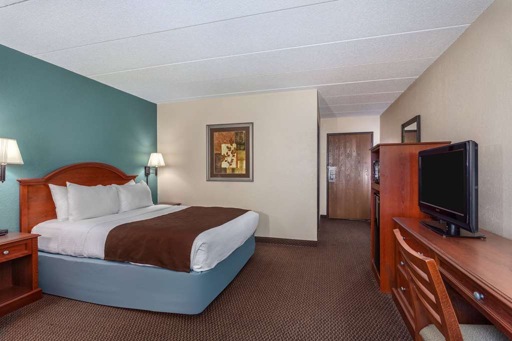 AmericInn by Wyndham New Richmond - photo 39