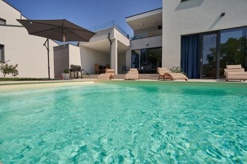 Villa Martin Noel — 4-Star Luxury Hotel in Porec, Croatia