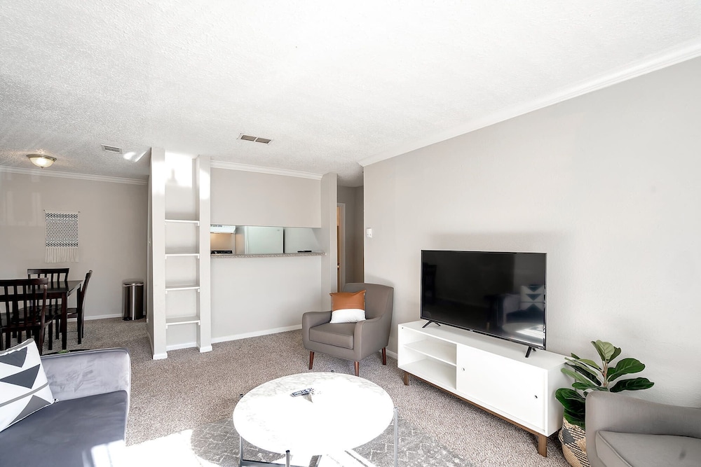 Relaxing Quaint 1BR in Heart of Midland - photo 18