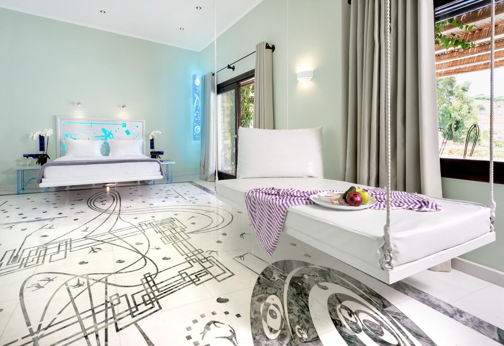 Agalia Luxury Suites — Ios — photo 4