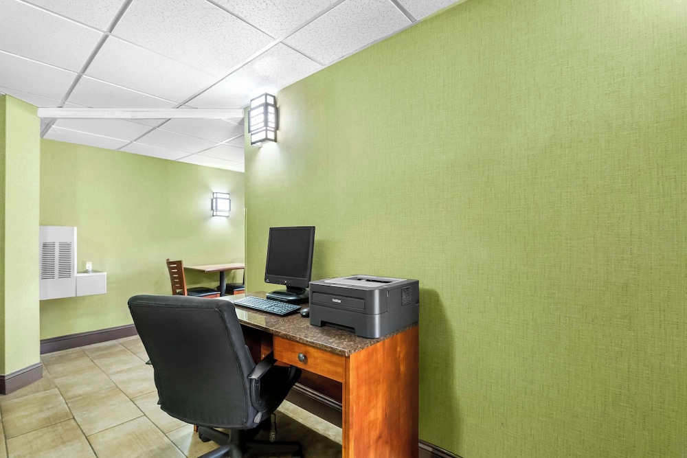 Quality Inn Selma Smithfield - photo 33