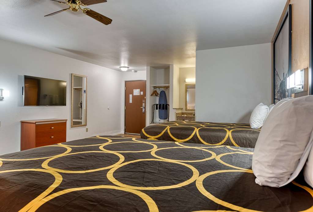 Super 8 by Wyndham Alamosa - photo 48