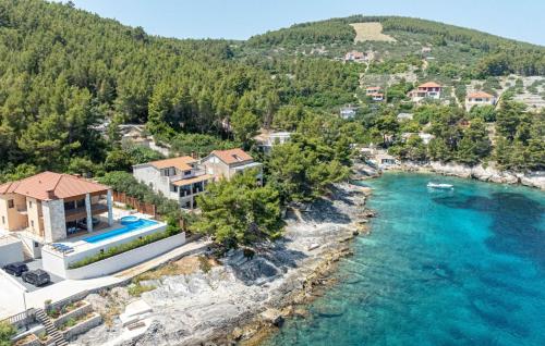 Villa Welcome by Villas Guide — 4-Star Luxury Hotel in Blato, Croatia