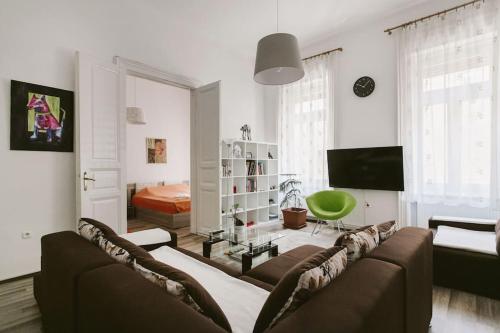 Family Apartment — 4-Star Luxury Hotel in Budapest, Hungary