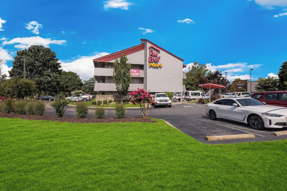 Red Roof Inn PLUS Nashville Airport - featured photo