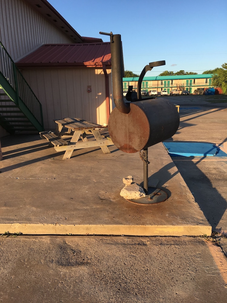 Chaparral Motel - photo 27