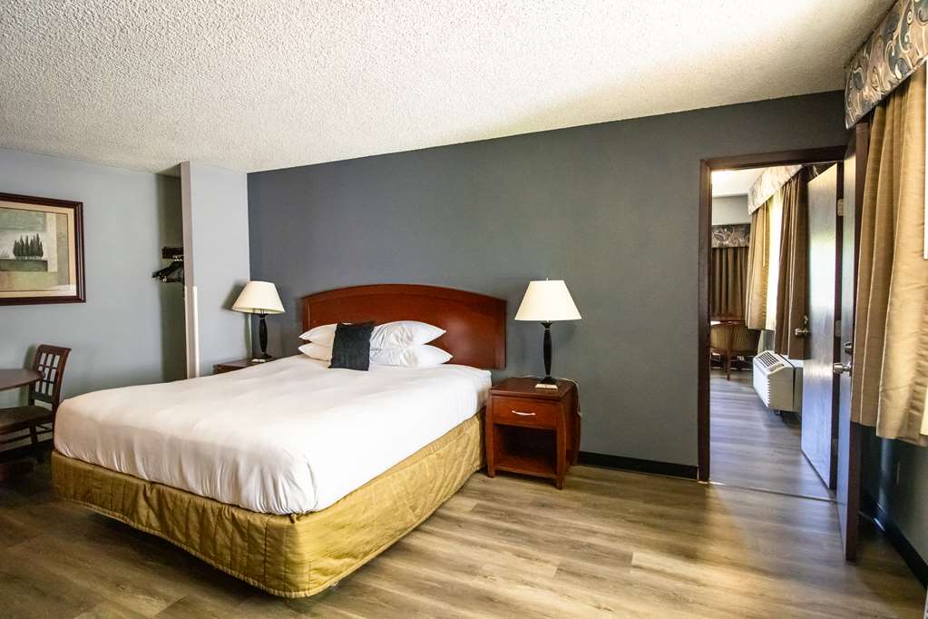 Red Lion Inn & Suites Vancouver - photo 20