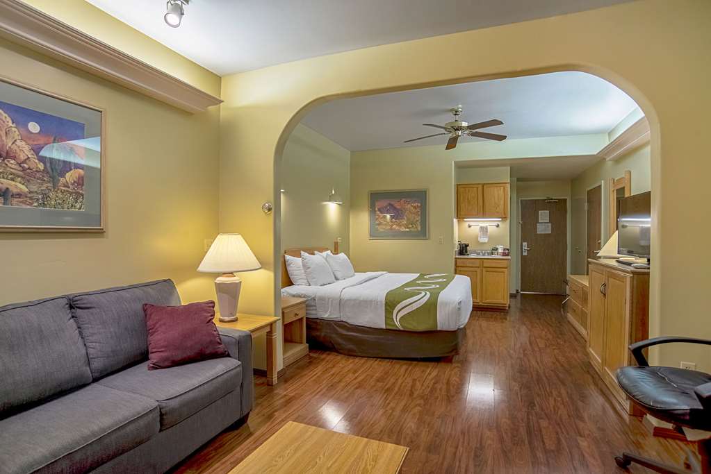 Quality Inn & Suites Phoenix NW Sun City - photo 20