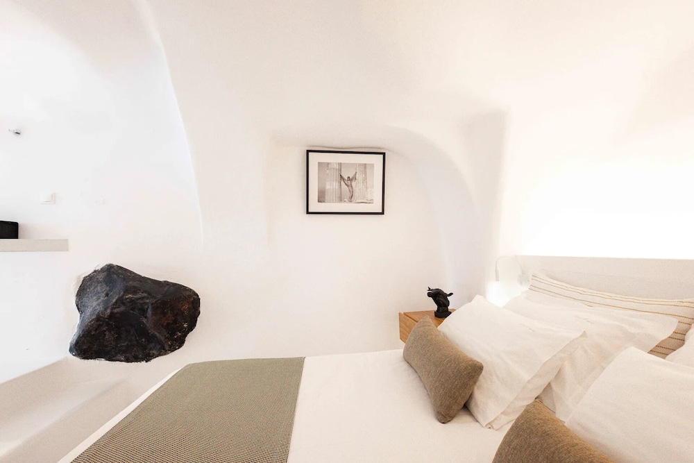Aeifos Boutique Hotel — Fira — photo 5