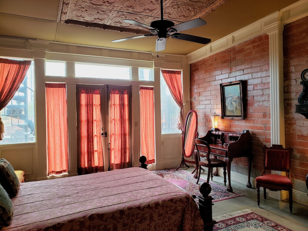Iron Horse Hotel - photo 48