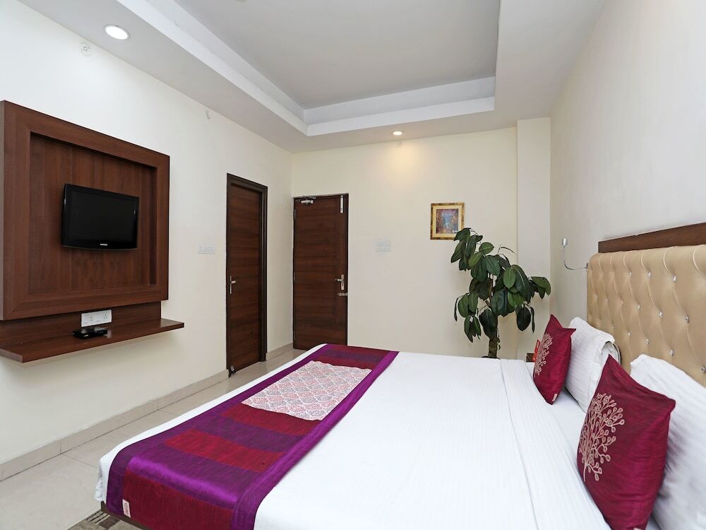 OYO Rooms Vikrant Khand - last minute hotel in Lucknow