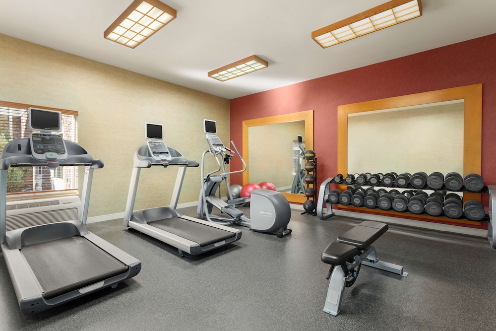 Homewood Suites by Hilton Fargo - photo 14