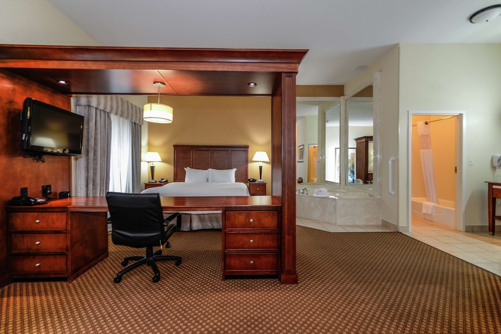 Hampton Inn & Suites Detroit Chesterfield Township - photo 14