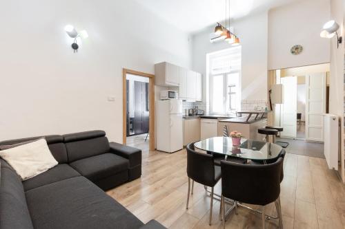 D78 Dohány Apartment — 4-Star Luxury Hotel in Budapest, Hungary
