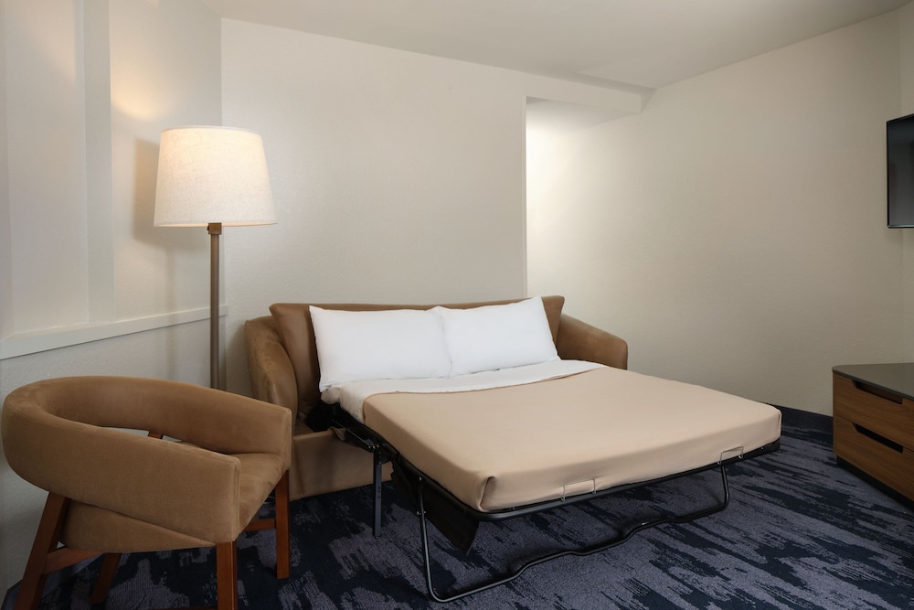 Fairfield Inn and Suites by Marriott Columbia - photo 5