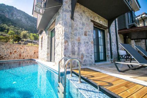 DADYA VİLLA 4 Marmaris Turgut da özel havuzlu denize yakın lüks villa — 4-Star Luxury Hotel in Marmaris, Turkey