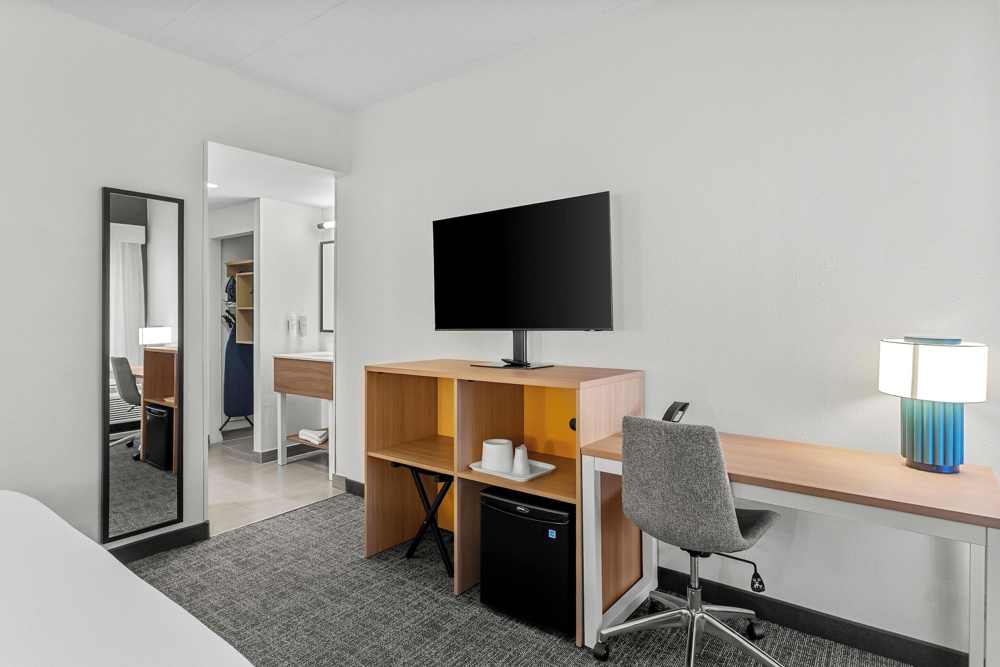 Spark by Hilton Des Plaines Chicago O'Hare - photo 12