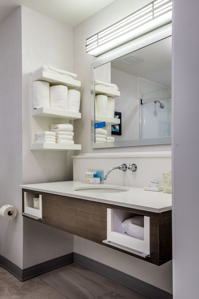 Hampton Inn & Suites Dallas The Colony TX - photo 42