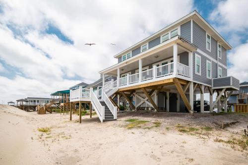 Dunes by Oak Island Accommodations - photo 10