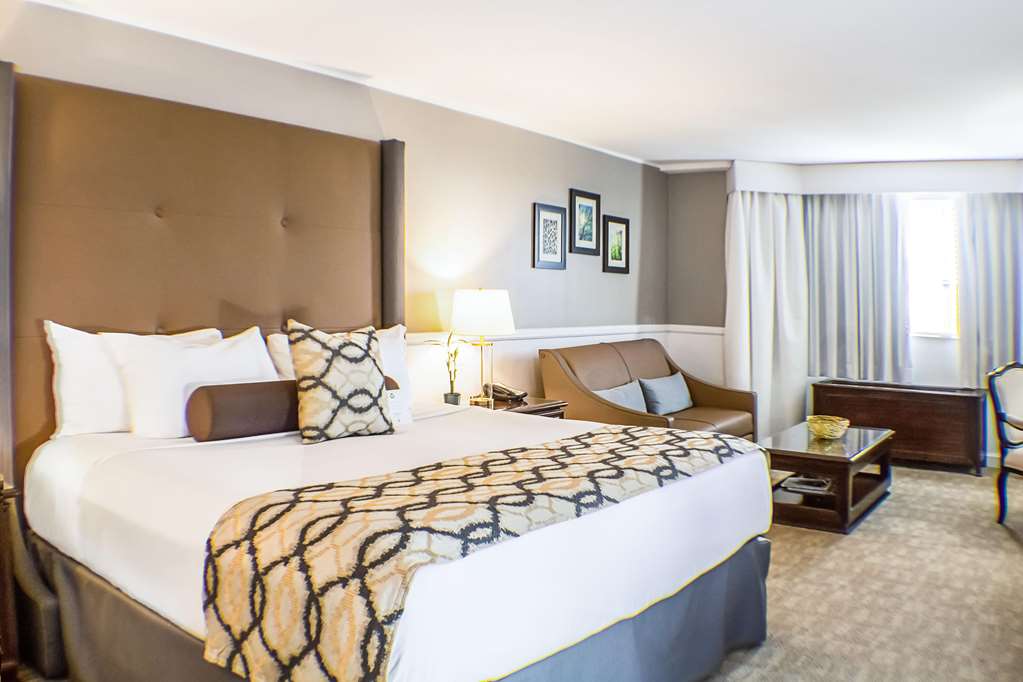 The Garden City Hotel - photo 17