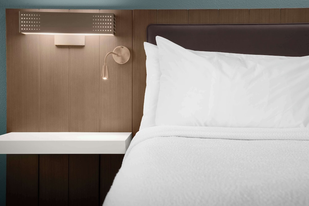 Hilton Garden Inn Granbury - photo 20