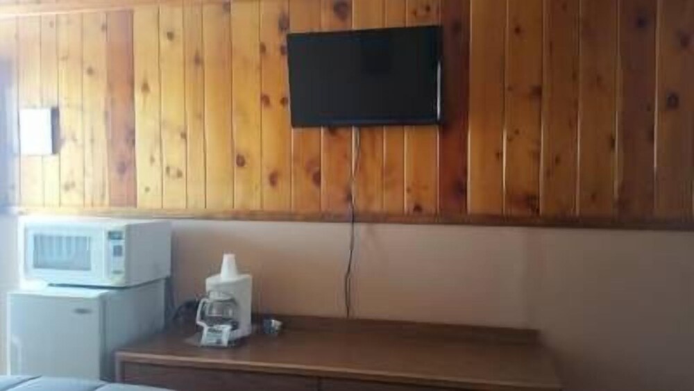 H Motel - photo 16