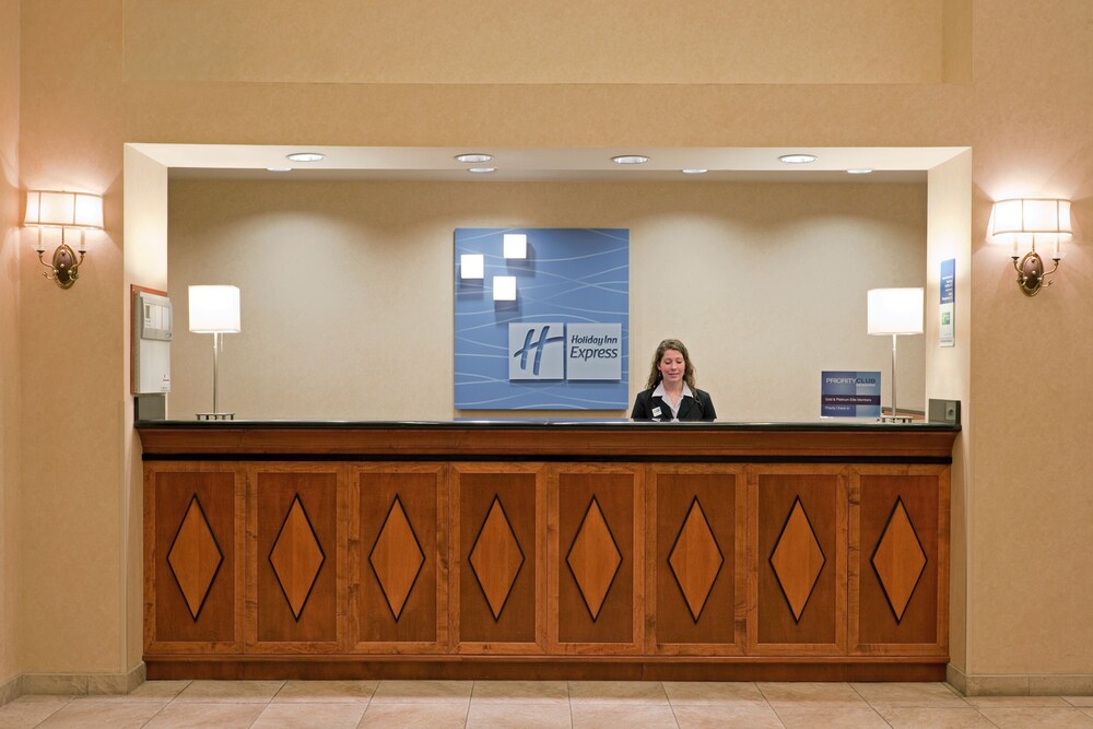 Holiday Inn Express Syracuse Fairgrounds by IHG - photo 49