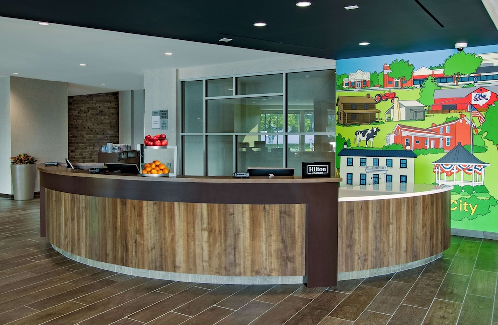 Tru by Hilton Grove City Columbus - photo 7