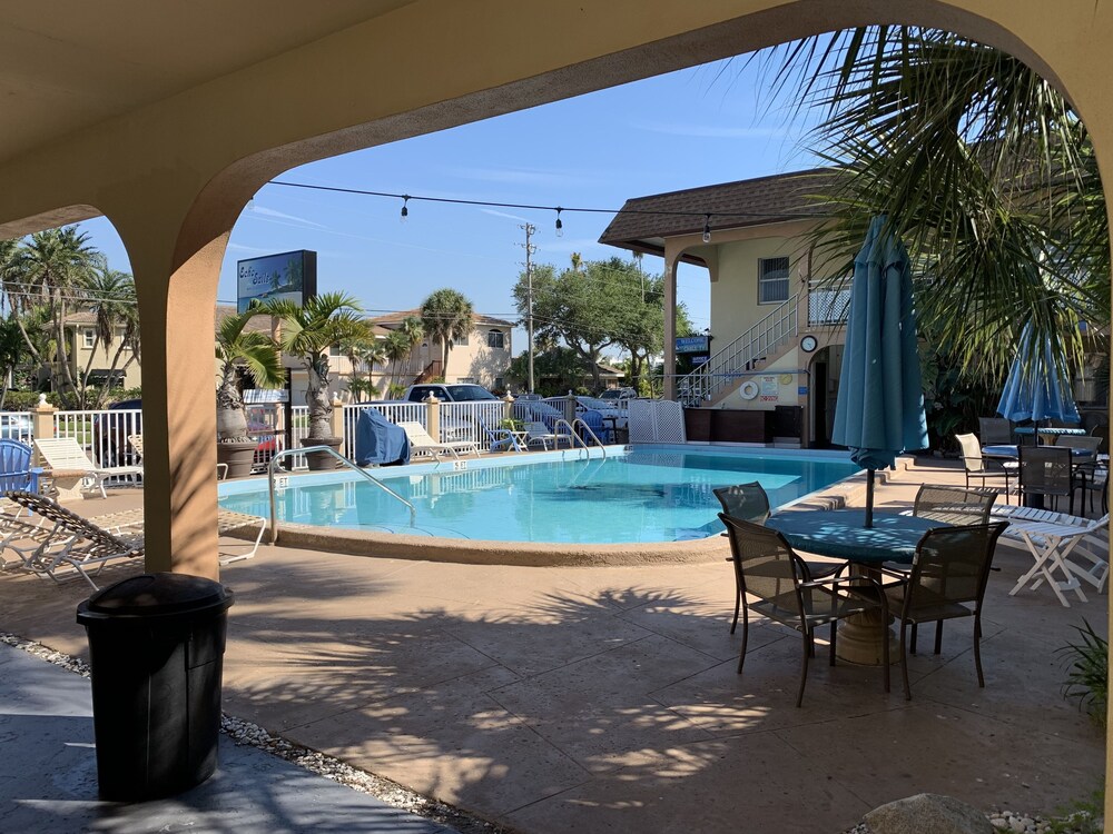 Echo Sails Motel - photo 44