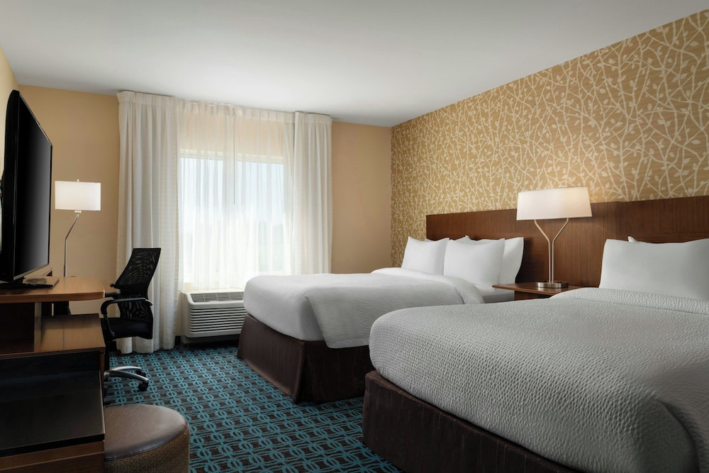 Fairfield Inn & Suites by Marriott London - photo 12