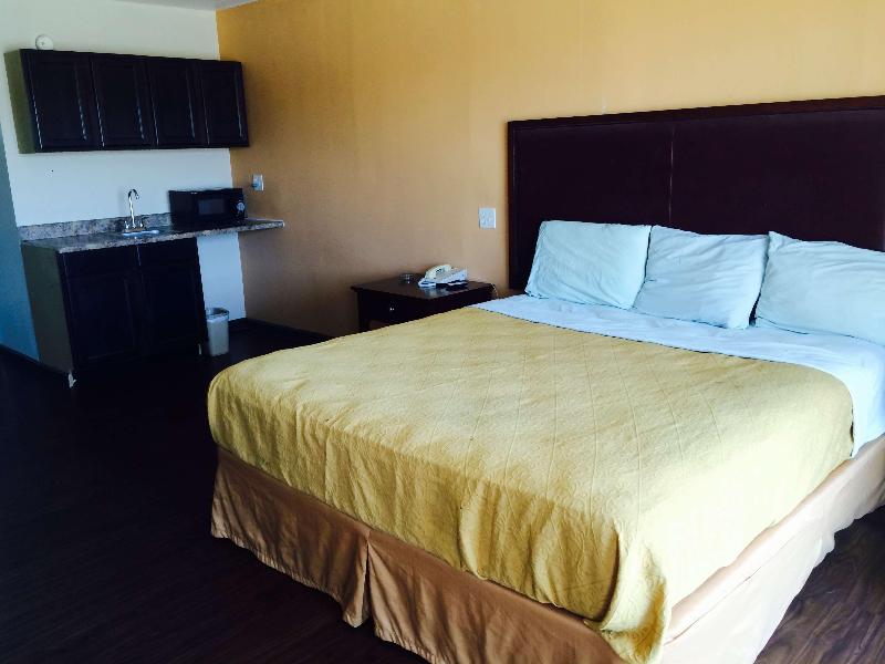 Americas Best Value Inn Texarkana - photo 7