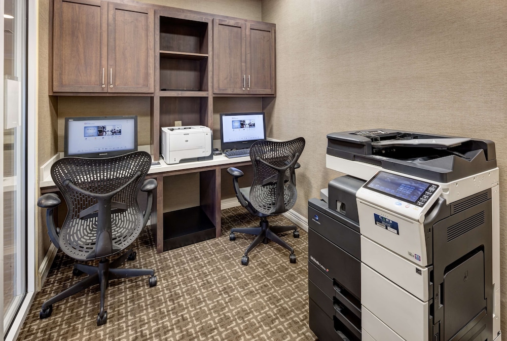 Hilton Garden Inn McAllen Airport - photo 45