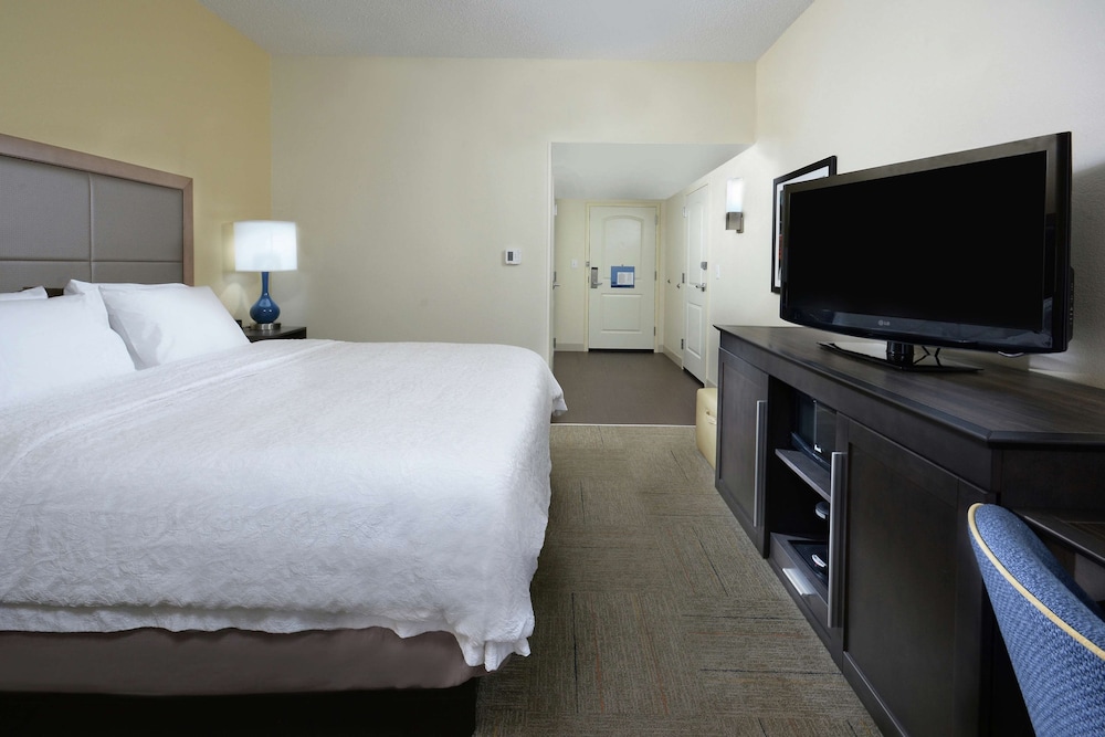 Hampton Inn High Point - photo 14
