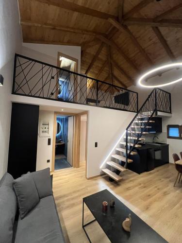 Korifes Meteora lithari 01 in Kalampaka, Greece