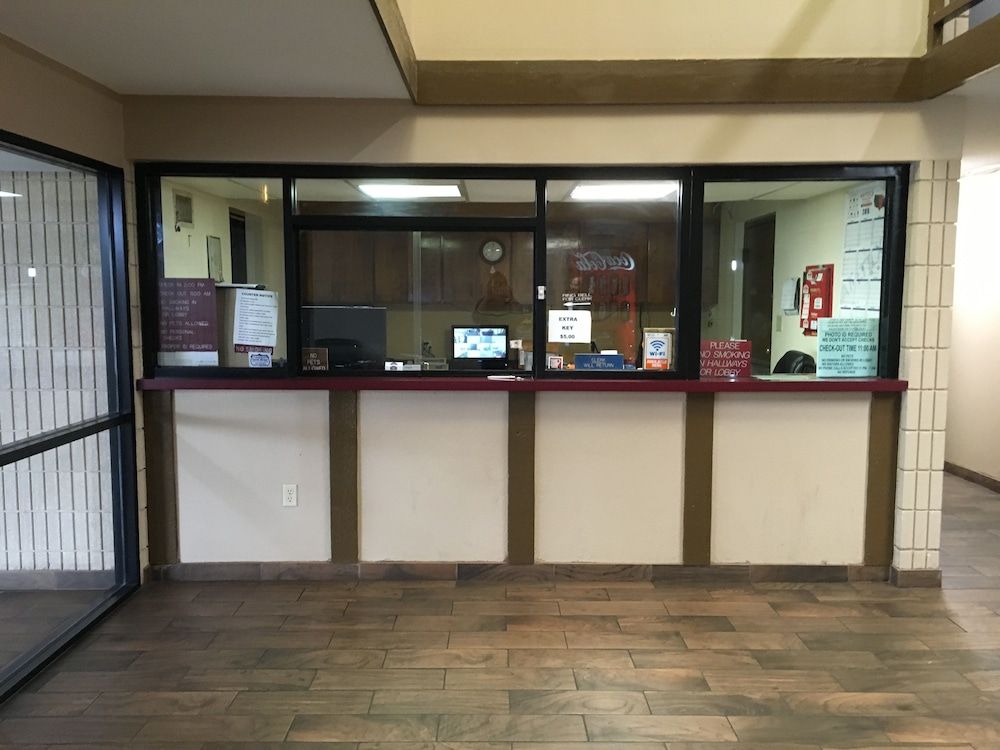 Executive Inn Pine Bluff - photo 21
