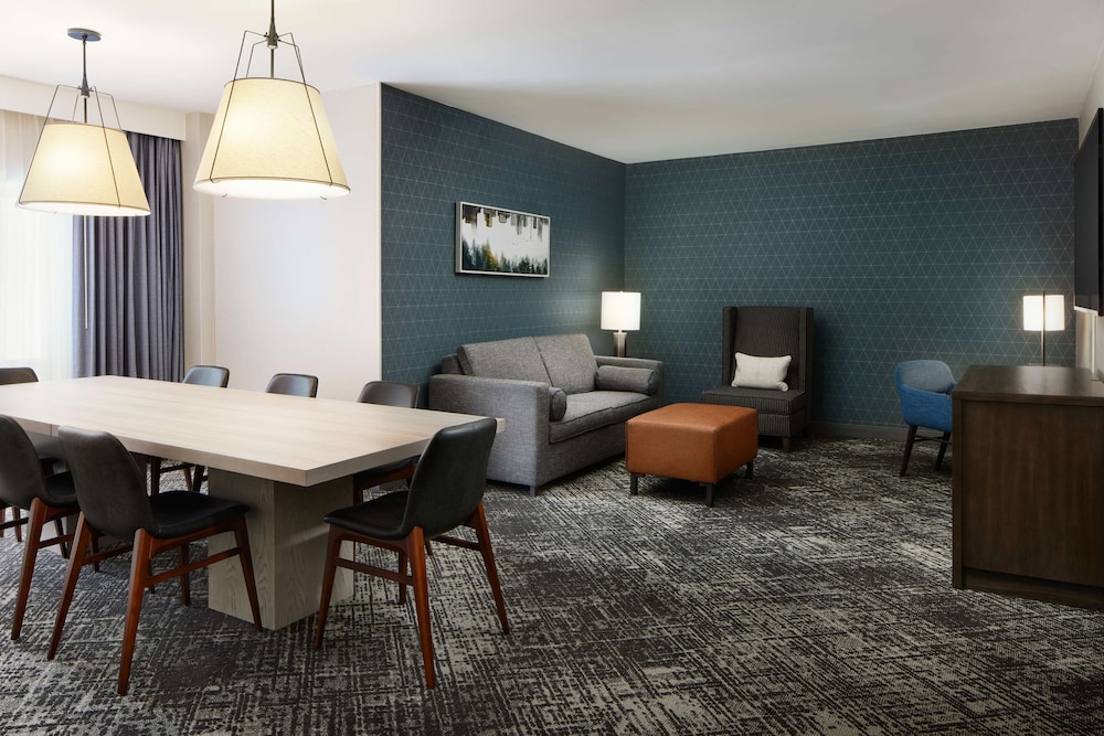Hilton Charlotte Airport - photo 27
